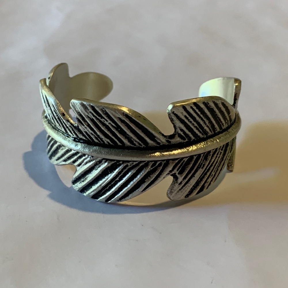 Rustic Cuff Silver Tone Feather Western Bracelet - image 1